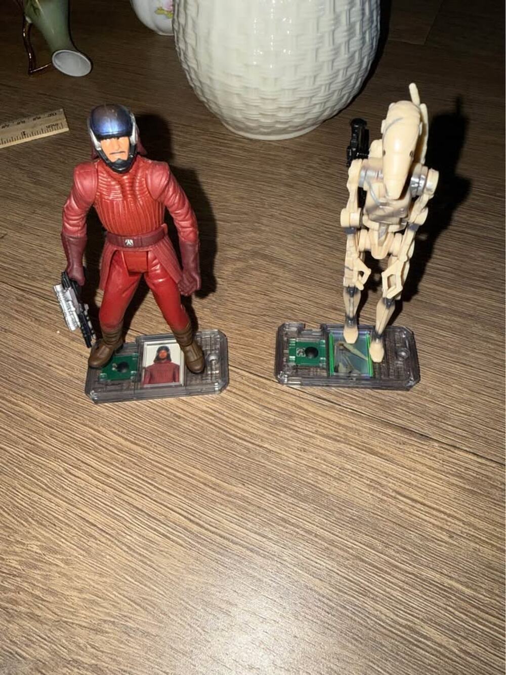 Hasbro Star Wars Episode I CommTalk Captain Tarpals and Battle Droid Action Figs